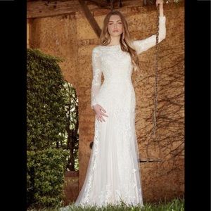 Illusion Long Sleeve Tulle Wedding Dress  - Size 4